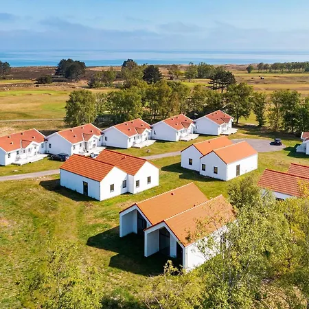 3 Person In L S Holiday home